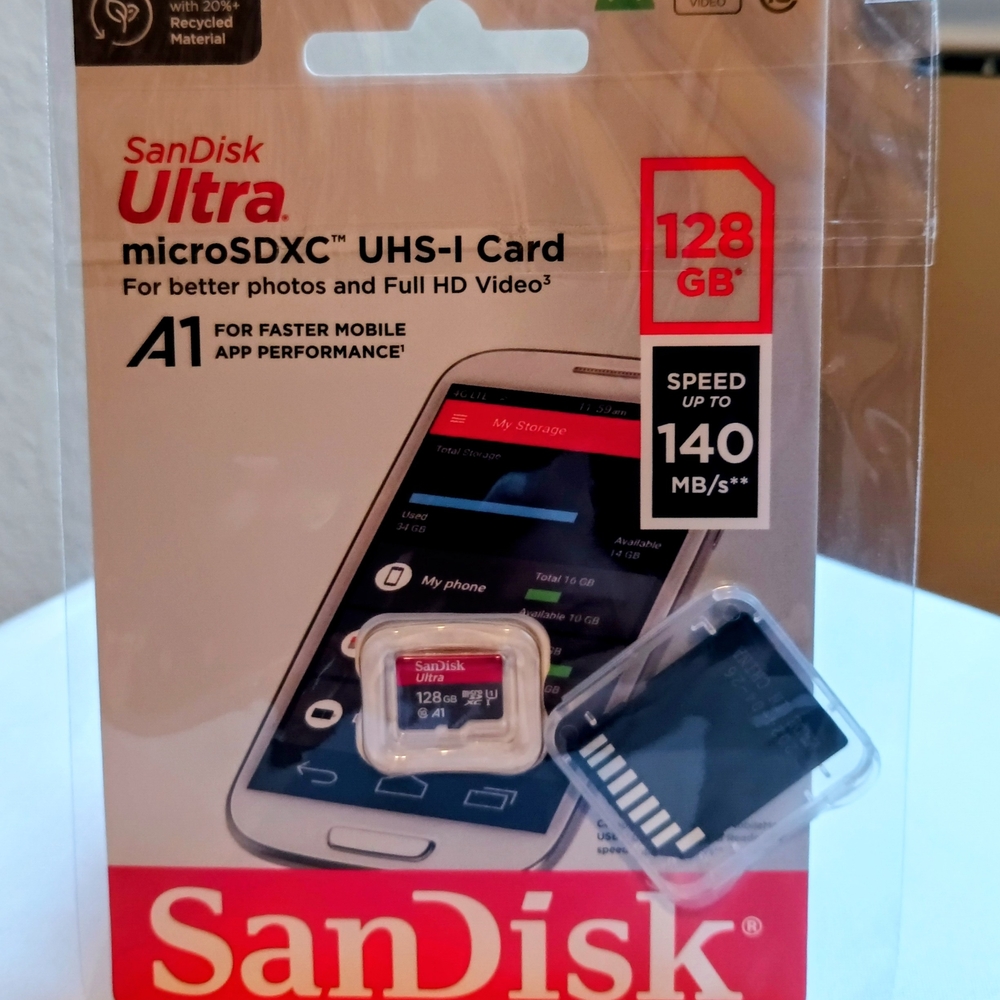SanDisk Ultra microSDXC UHS-I Card 128GB - Red and Black - Picture 2 of 4